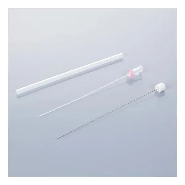 SONDE URINAIRE CHAT AVEC STYLET 1,3*130MM
